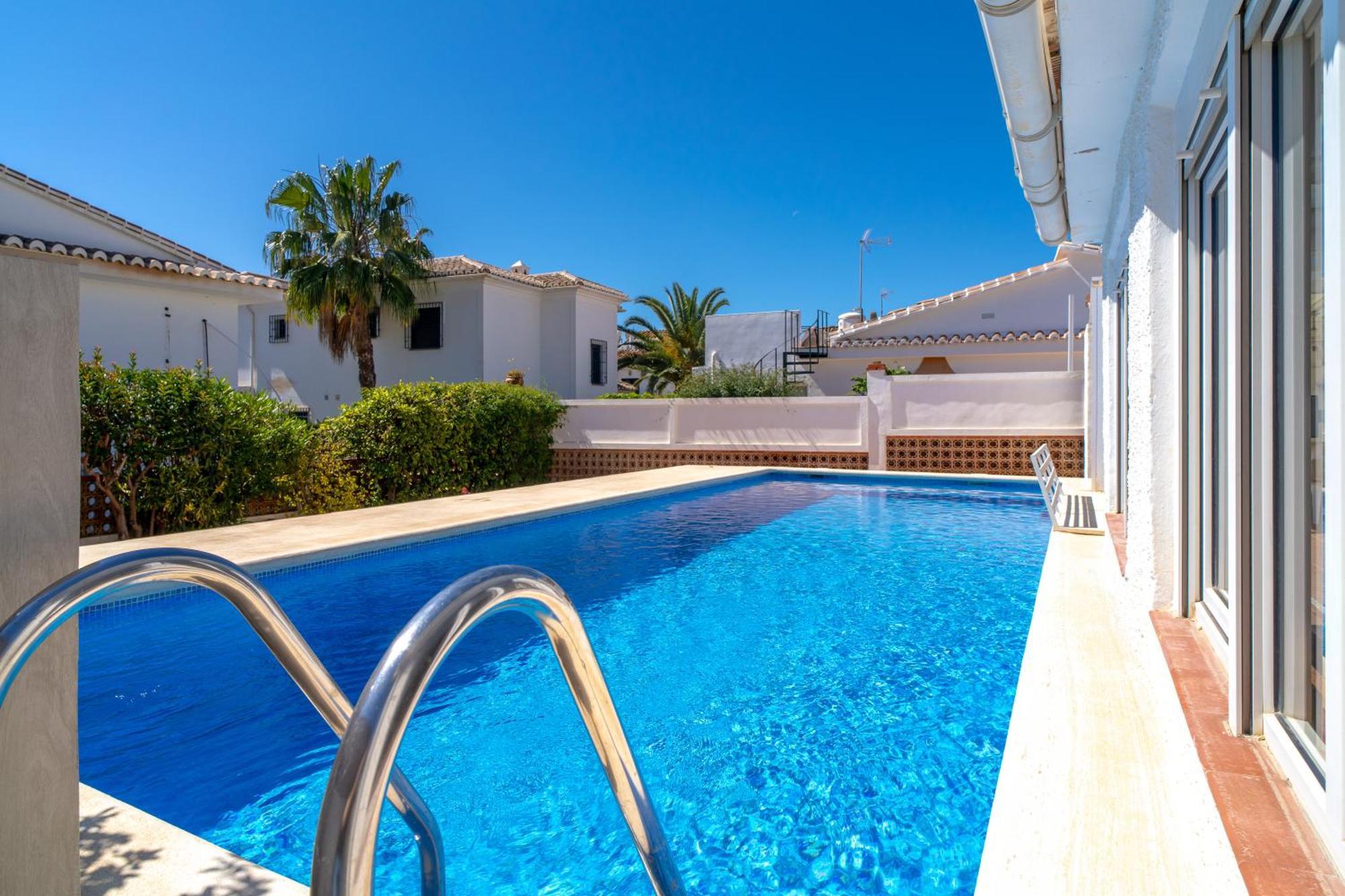 Villa Sevilla Casasol Nerja Exterior photo